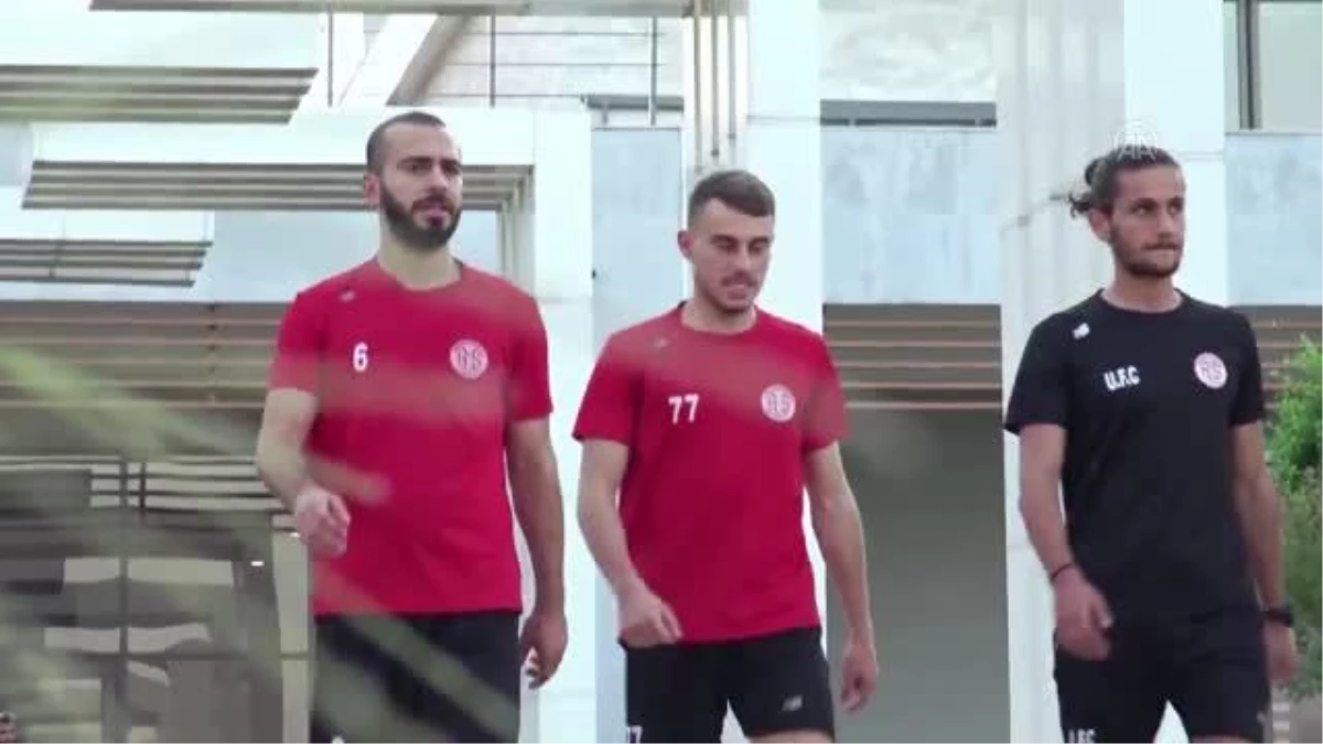 Antalyaspor, Çaykur Rizespor maçını kazanıp galibiyetle tanışmak istiyor