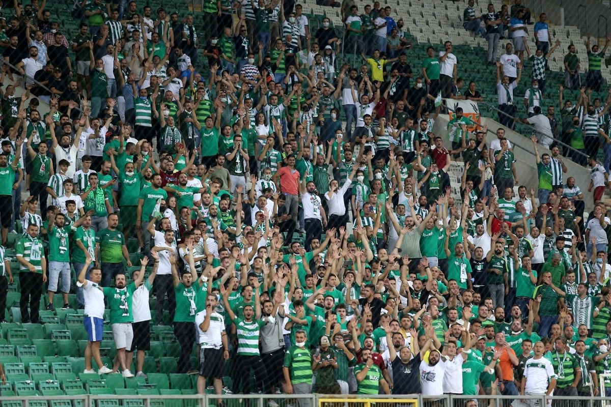 Bursaspor-Eyüpspor maçının biletleri 48 saatte 2 bin adet satıldı