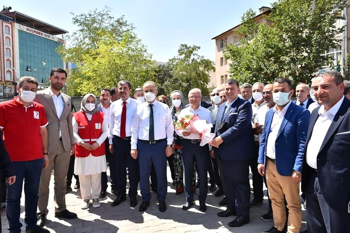 Gürkan: "Şanlı tarihimizden aldığımız güçle geleceğimizi inşa ediyoruz"