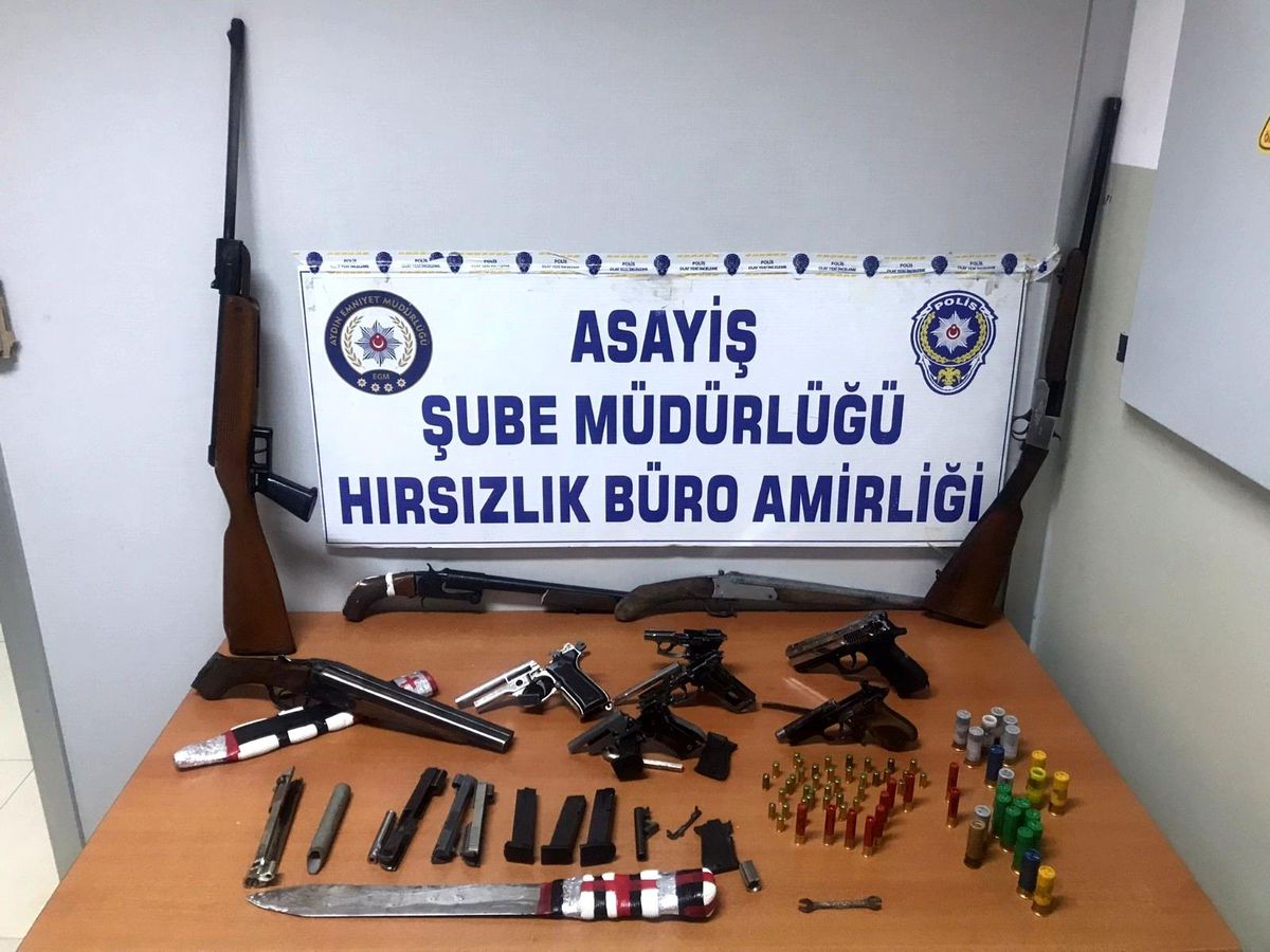 Hırsızlık şüphelisinin gösterdiği adresten cephanelik çıktı
