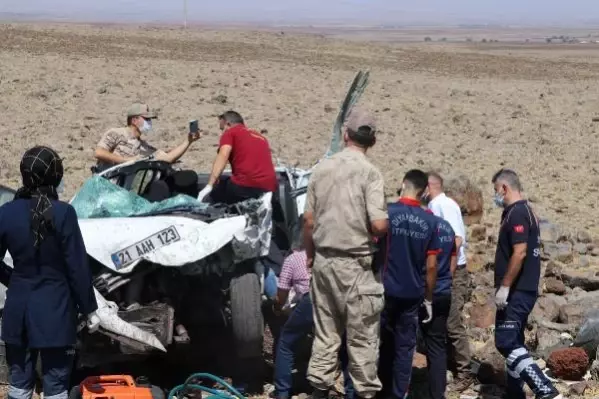 Jandarma, kazada ölen otomobilin sürücüsünün çalan telefonundan acı haberi verdi