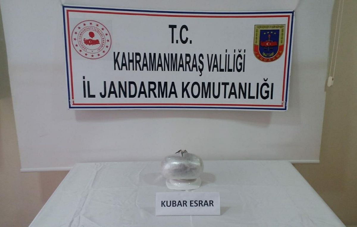 Kahramanmaraş\'ta şüphe üzerine durdurulan otomobilde esrar bulundu