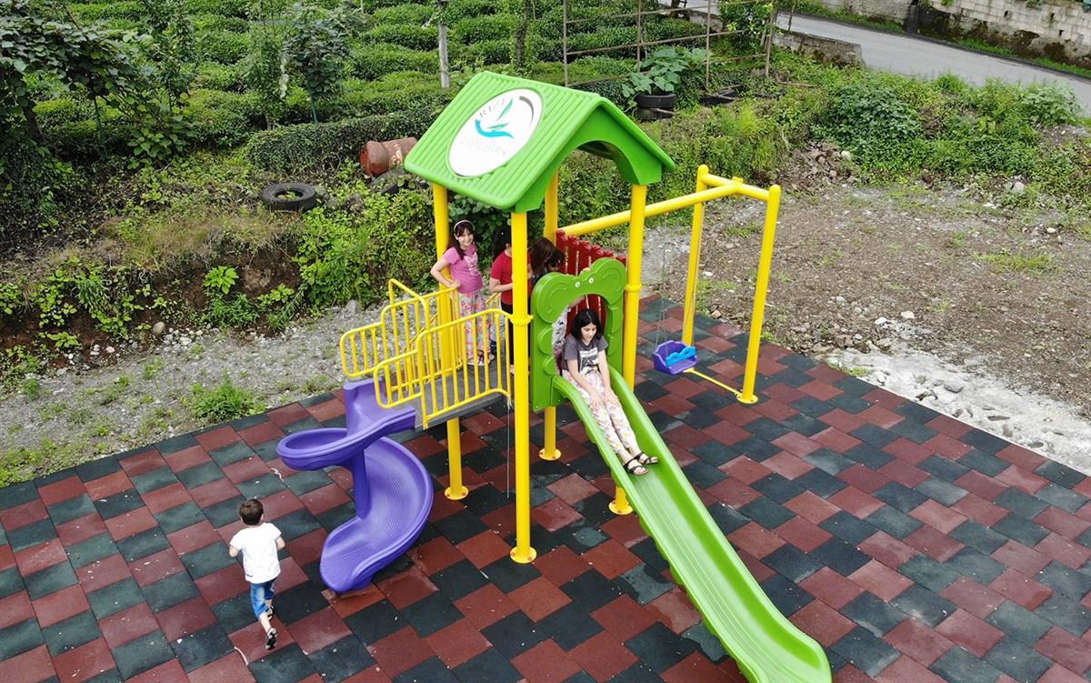 Rize\'de köylere kurulan oyun parkları çocukları sevindirdi