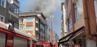 Üsküdar'da doğalgaz dağıtım kutusunda yangın