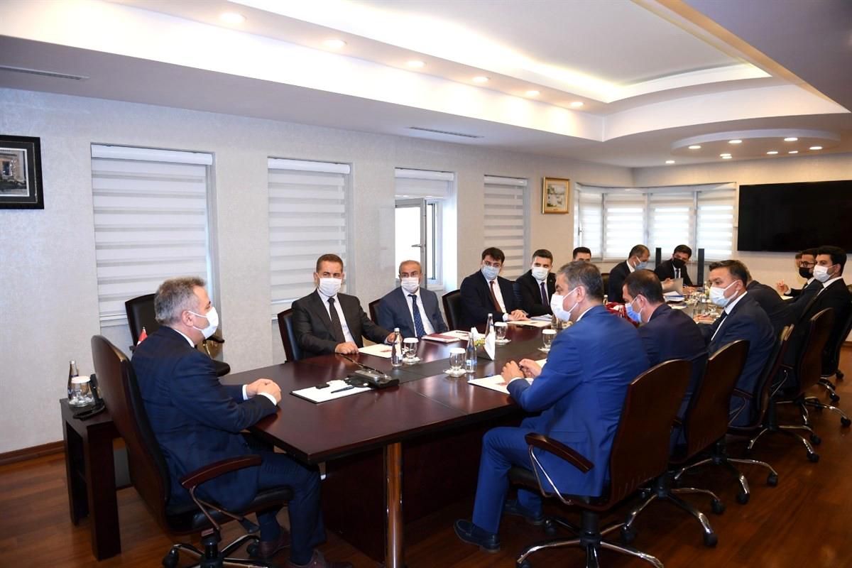Vali Süleyman Elban, kaymakamlarla toplantı gerçekleştirdi