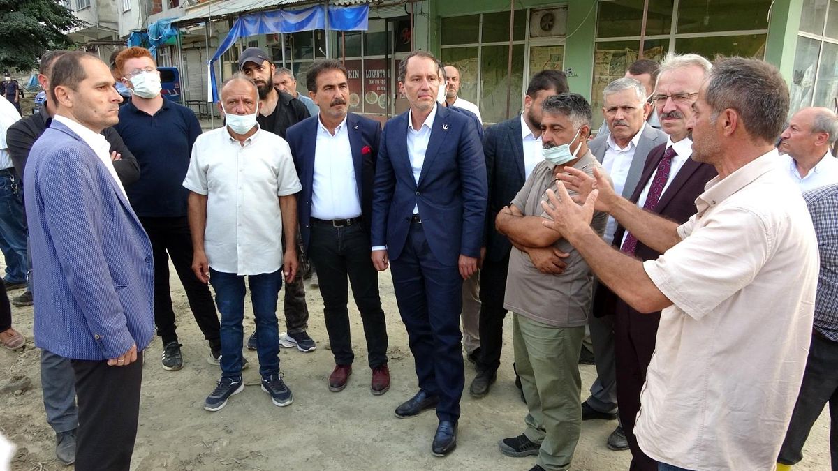 Yeniden Refah Partisi Genel Başkanı Erbakan: "Büyük bir dram, çok büyük bir acı yaşanmış"