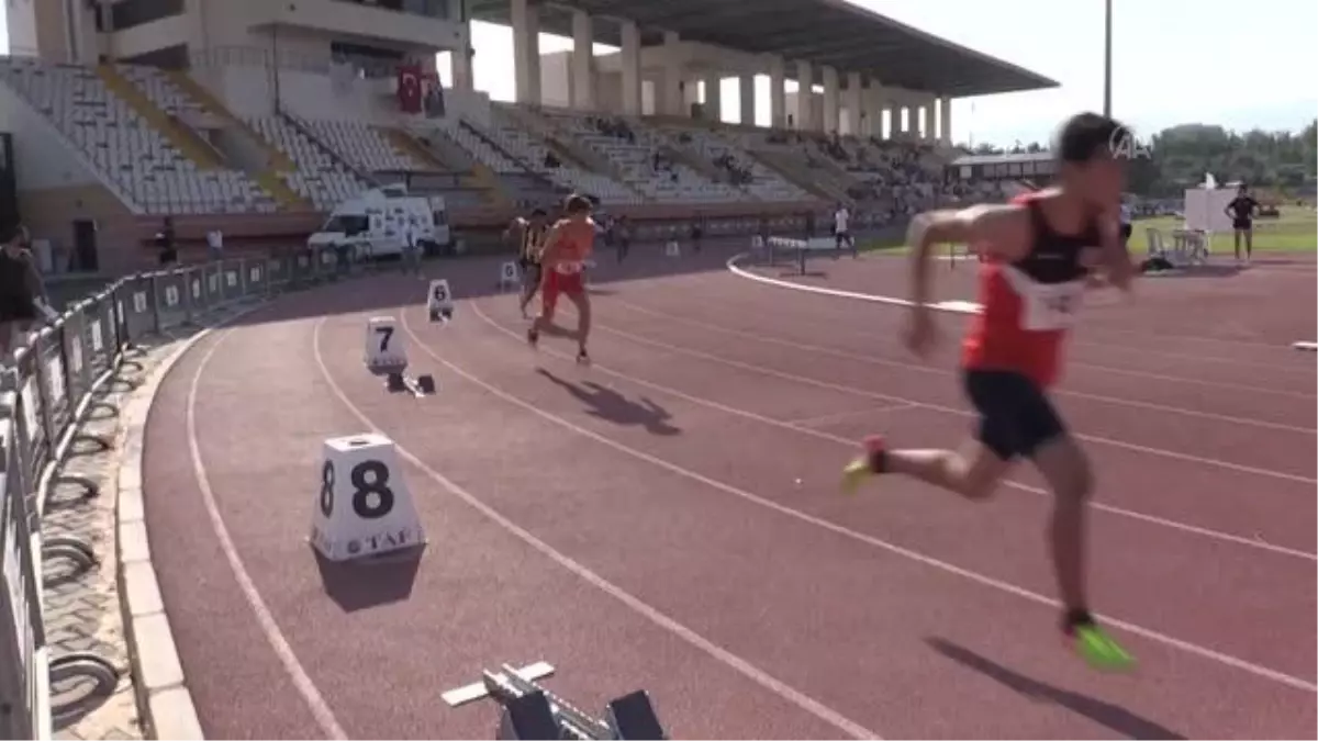 Atletizmde 18 Yaş Altı Kulüpler Ligi finalinde kadınlar ve erkeklerde ENKA şampiyon oldu