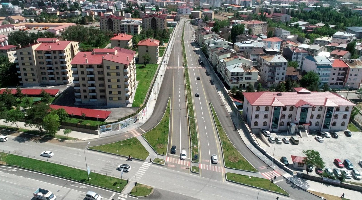 Son dakika haber... Büyükşehir\'in Mega Yatırımı Yakutiye-Palandöken bağlantı yolu açıldı