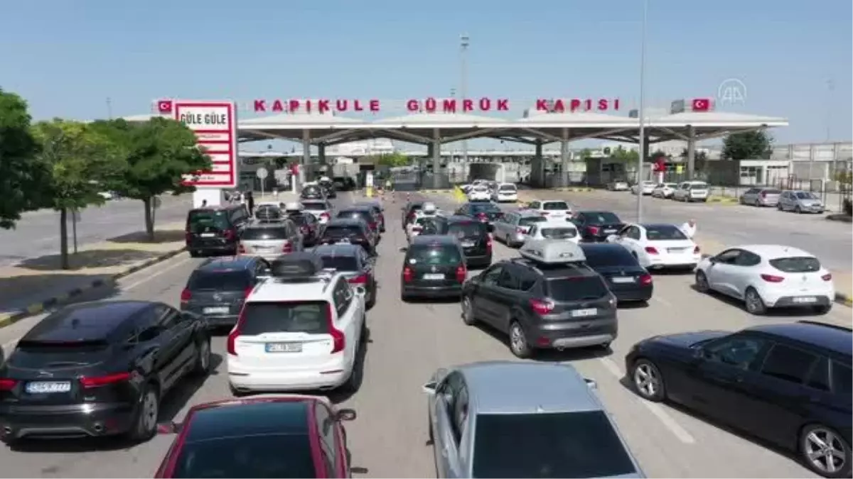 Edirne\'de konaklayan gurbetçiler kent ekonomisini canlandırıyor