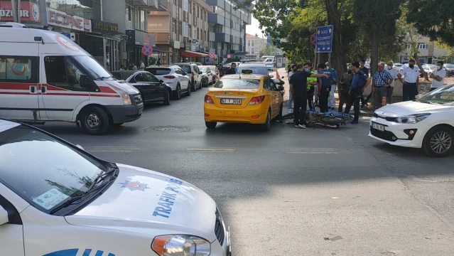 Kocaeli'de taksi ile motosiklet çarpıştı: 1 yaralı