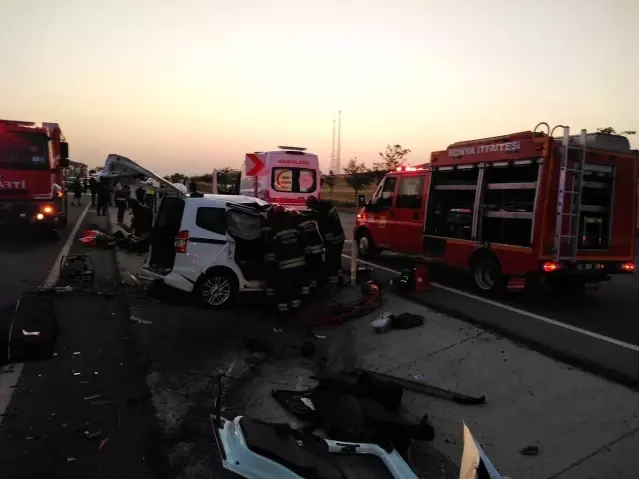 Son Dakika Konya Da Feci Kaza Tir Ile Hafif Ticari Arac Carpisti 6 Olu 2 Yarali Son Dakika