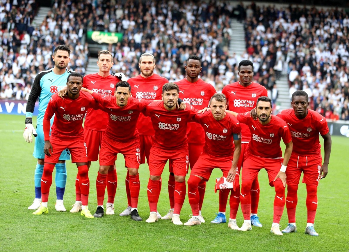 Sivasspor, Türkiye\'ye 700 puan kazandırdı