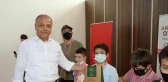 Suluova'da düzenlenen satranç turnuvası ödül töreni düzenlendi