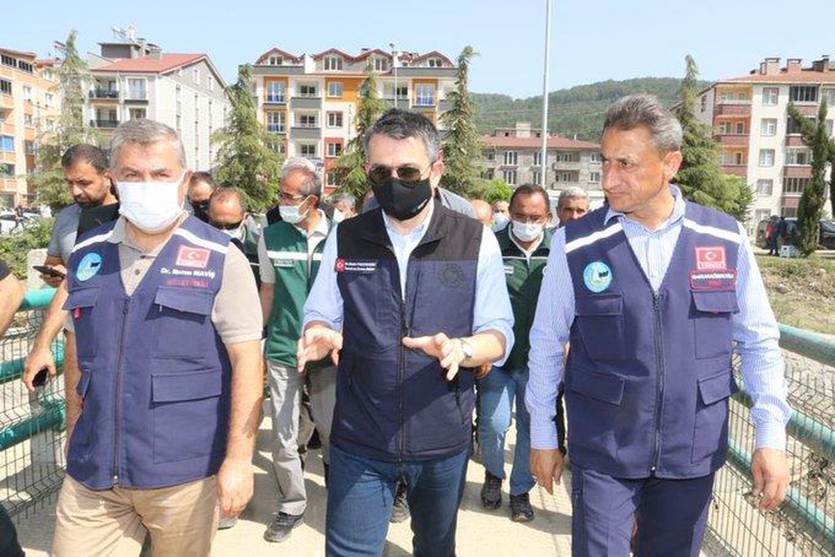Son dakika haberi: Tarım ve Orman Bakanı Pakdemirli, Ayancık ilçesinde incelemelerde bulundu