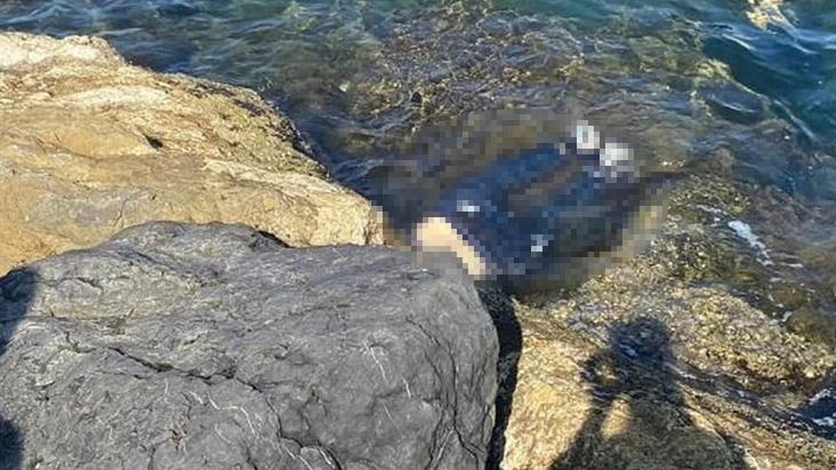 Balıkçılar, kayalıkların arasında erkek cesedi buldu