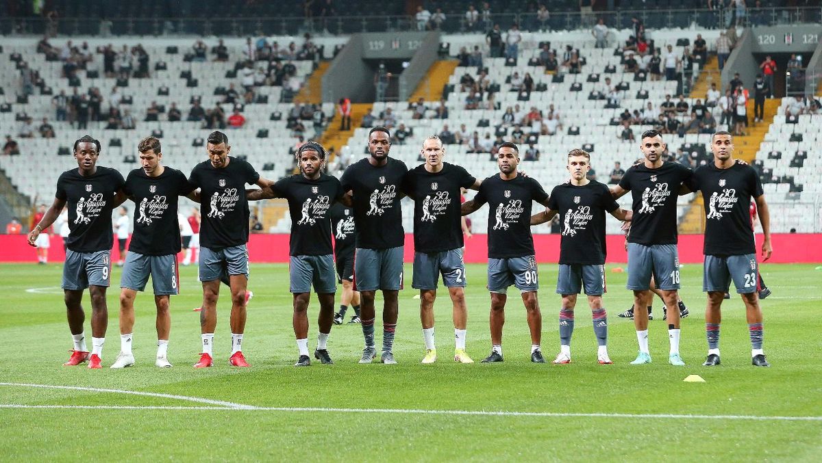 Beşiktaş\'ta yeni transferler Teixeira ve Batshuayi 11\'de
