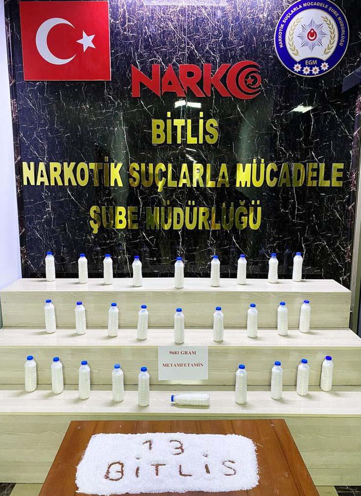 Bitlis\'te dedektör köpekle arama yapılan otomobilde sentetik uyuşturucu bulundu
