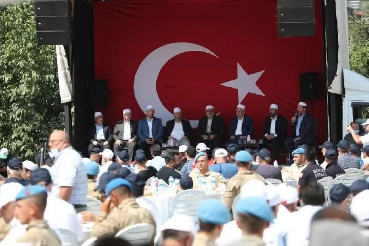 KASTAMONU - Sel felaketinin yaşandığı Bozkurt\'ta hayatını kaybedenler için mevlit okutuldu