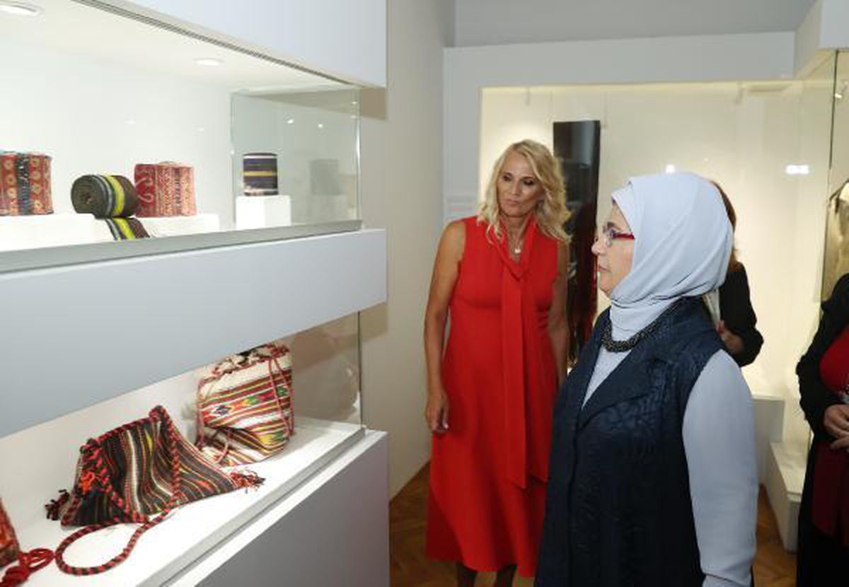Emine Erdoğan, Kral Nikola Müzesi\'ni ziyaret etti