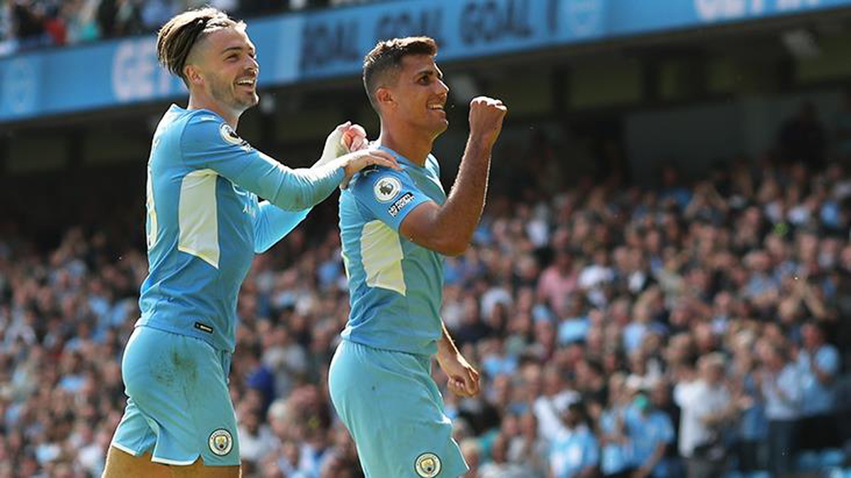 Manchester City, sahasında Arsenal\'i 5-0 mağlup etti