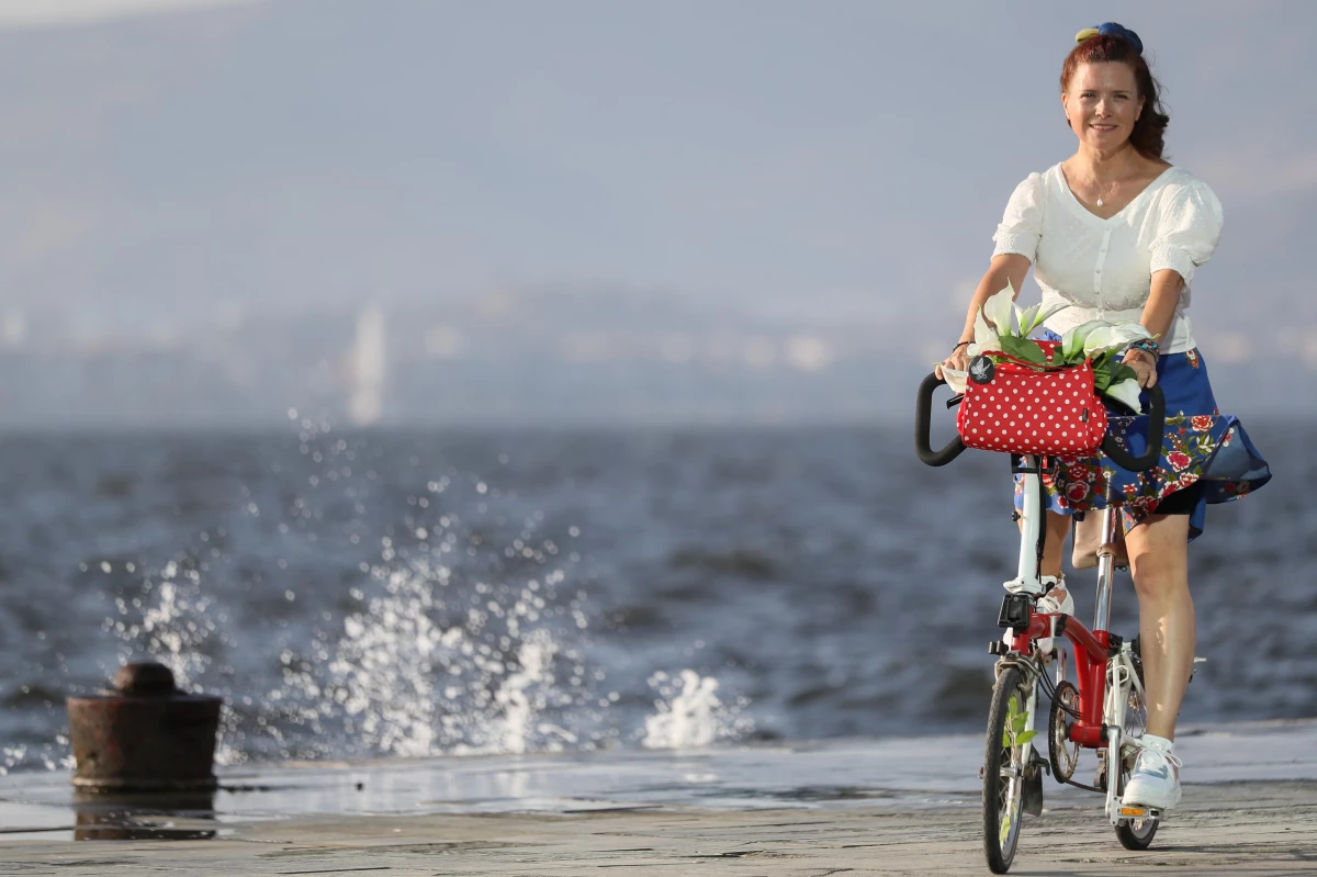 İzmir\'den dünyaya açılan Süslü Kadınlar Bisiklet Turu\'na Afrikalı kadınlar da katılacak