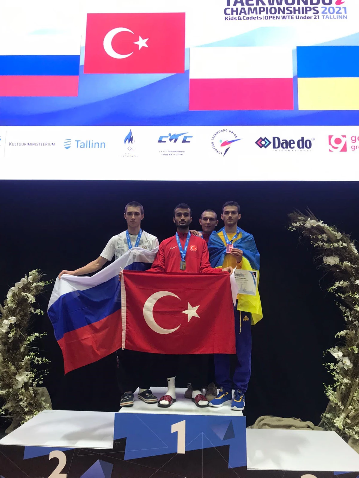 Kavaklı sporcu Avrupa Ümitler ve Yıldızlar Tekvando Şampiyonası\'nda altın madalya kazandı