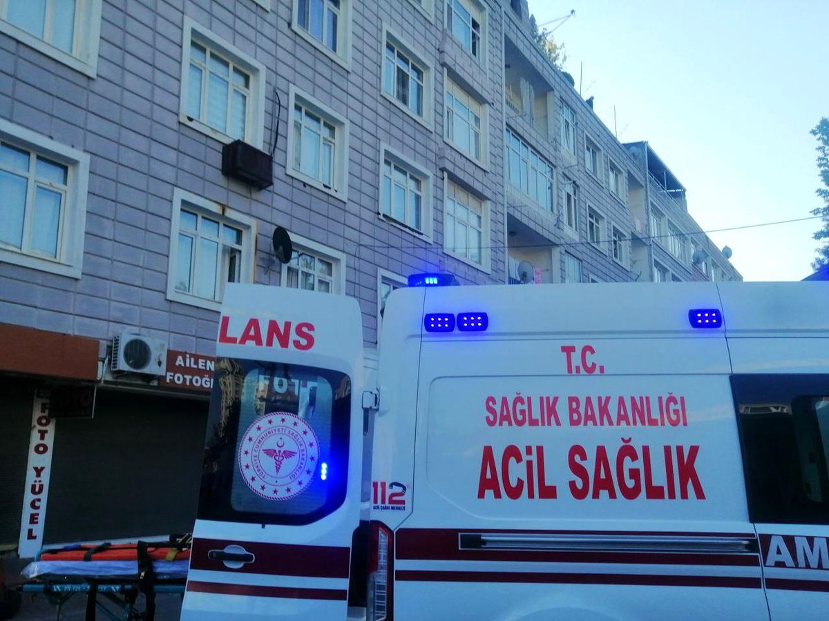 Kendini eve kilitledi, intihar etmek istedi