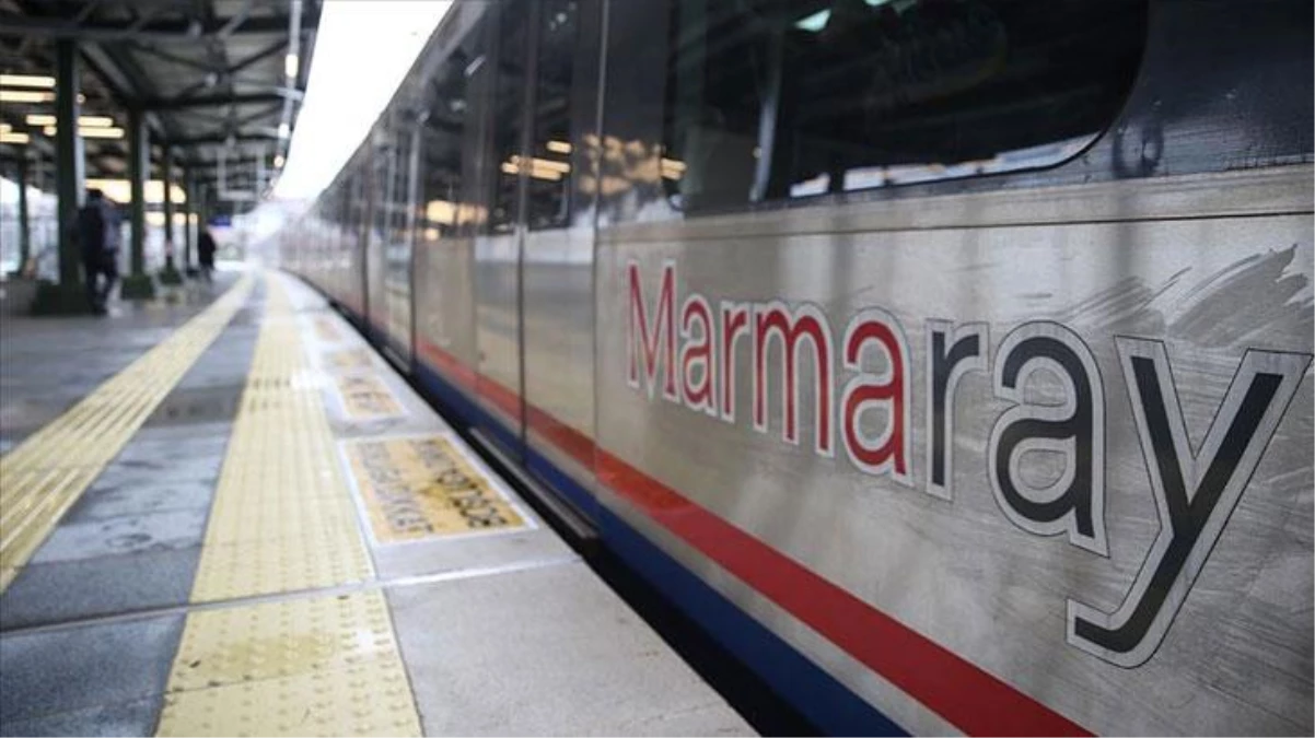 Yük treninin Marmaray hattından geçerken peronlara sürtüp zarar verdiği iddiası