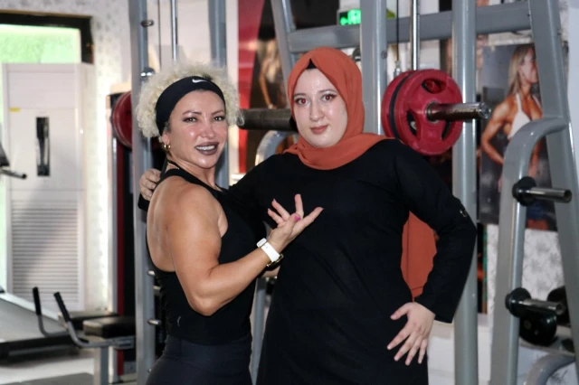 Annesinin gözyaşlarına dayanamayan genç kız, iki buçuk ayda 20 kilo verdi