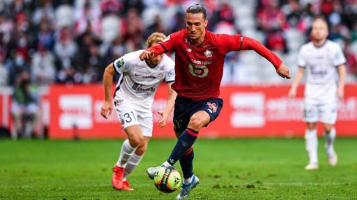 Fransa Ligue 1\'in 4. haftasında Lille, Yusuf Yazıcı\'nın gol attığı maçta Montpellier\'i 2-1 yendi