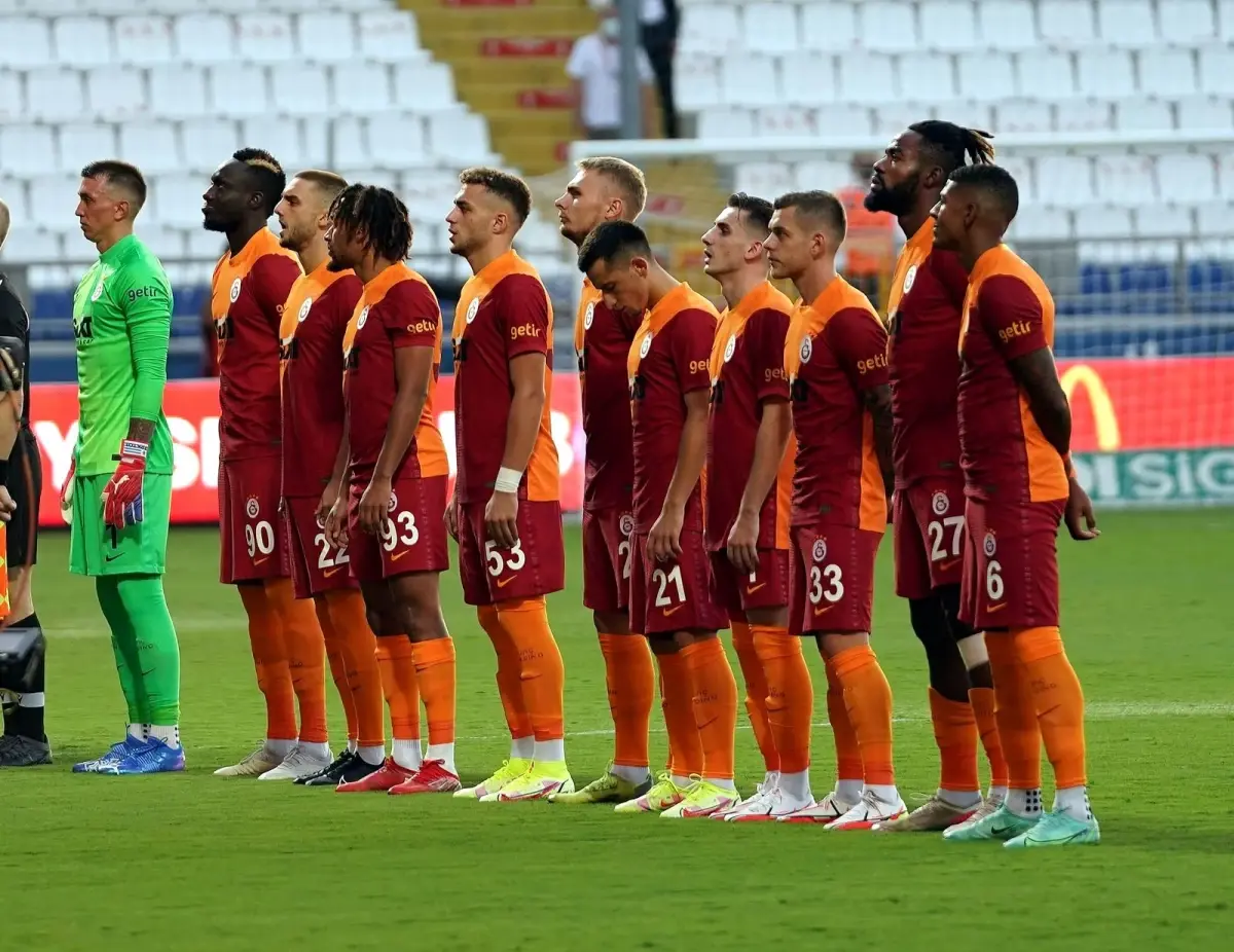 Galatasaray\'da 4 değişiklik