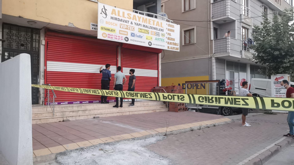 Kocaeli\'de hırdavat dükkanı ikinci kez kurşunlandı