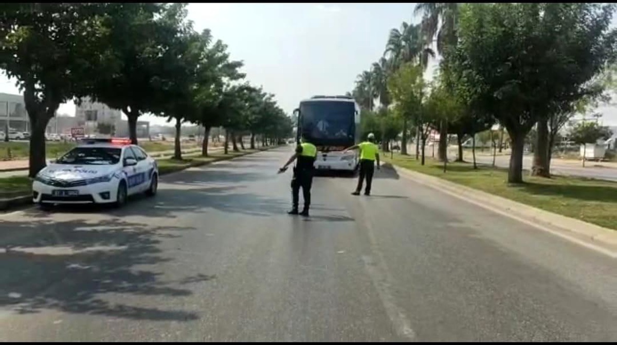 Otobüslerde emniyet kemeri uygulaması