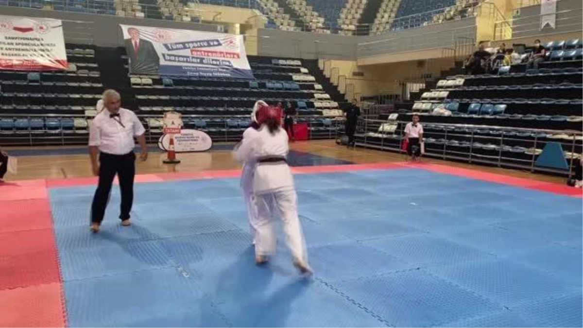 SAKARYA -Wushu Budokaido Kumite Türkiye Şampiyonası başladı