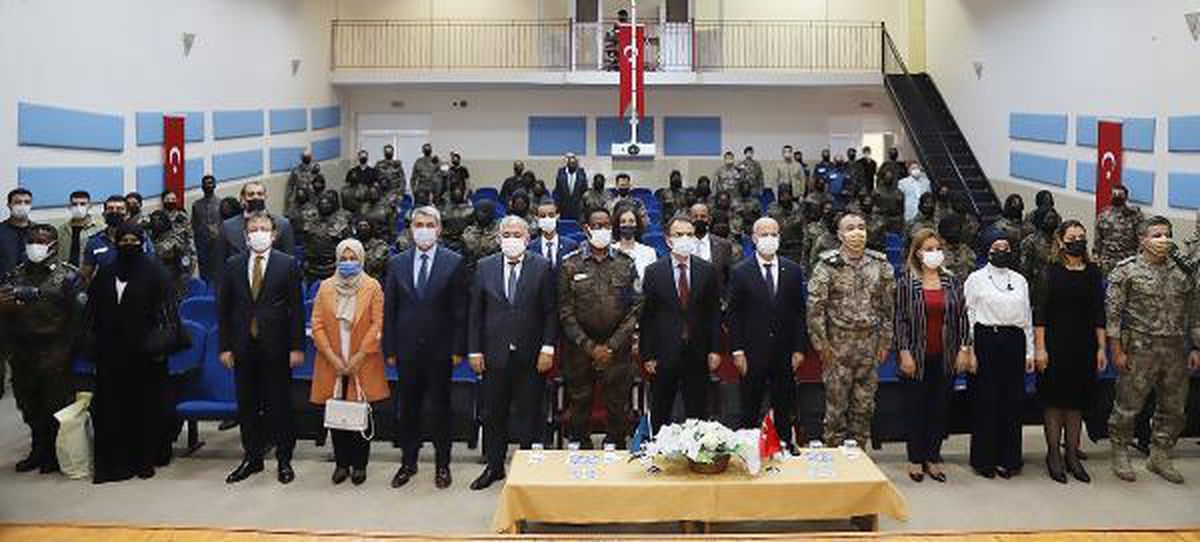 Somalili kadın polislere Çankırı\'da özel harekat eğitimi