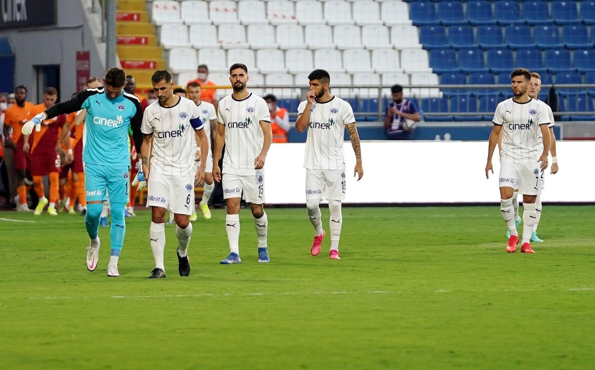 Süper Lig: Kasımpaşa: 0 Galatasaray: 0 (Maç devam ediyor)