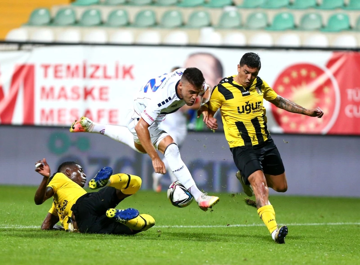 TFF 1. Lig: İstanbulspor: 3 Altınordu: 0 (Maç sonucu)
