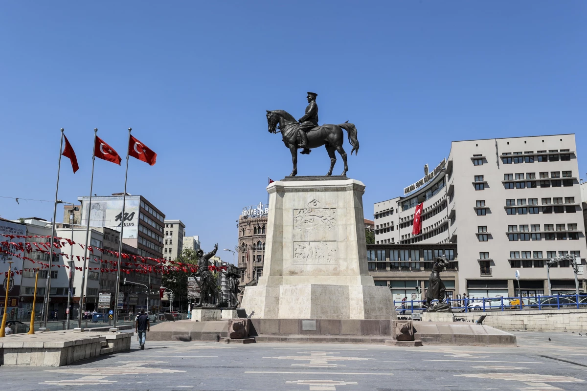 Ulus\'taki Ankara Zafer Anıtı\'nın restorasyonu tamamlandı