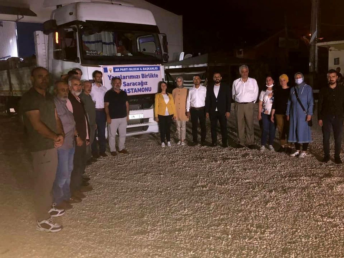 AK Parti Bilecik İl Başkanlığı Kastamonu\'ya yardım tırı gönderdi