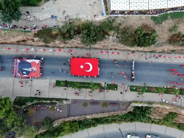 Antalya'da 'HES' kodlu Fener Alayı Antalya'da 'HES' kodlu Fener Alayı