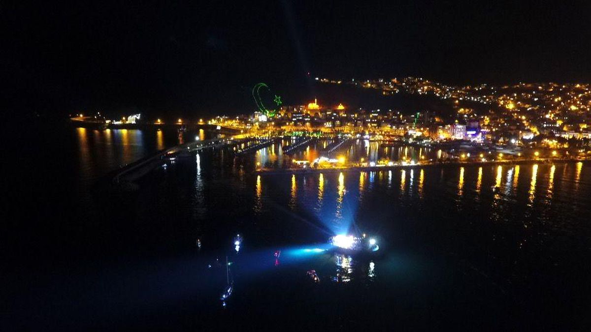 Finike\'de 30 Ağustos kutlamaları ses ve ışık gösterisi ile sona erdi
