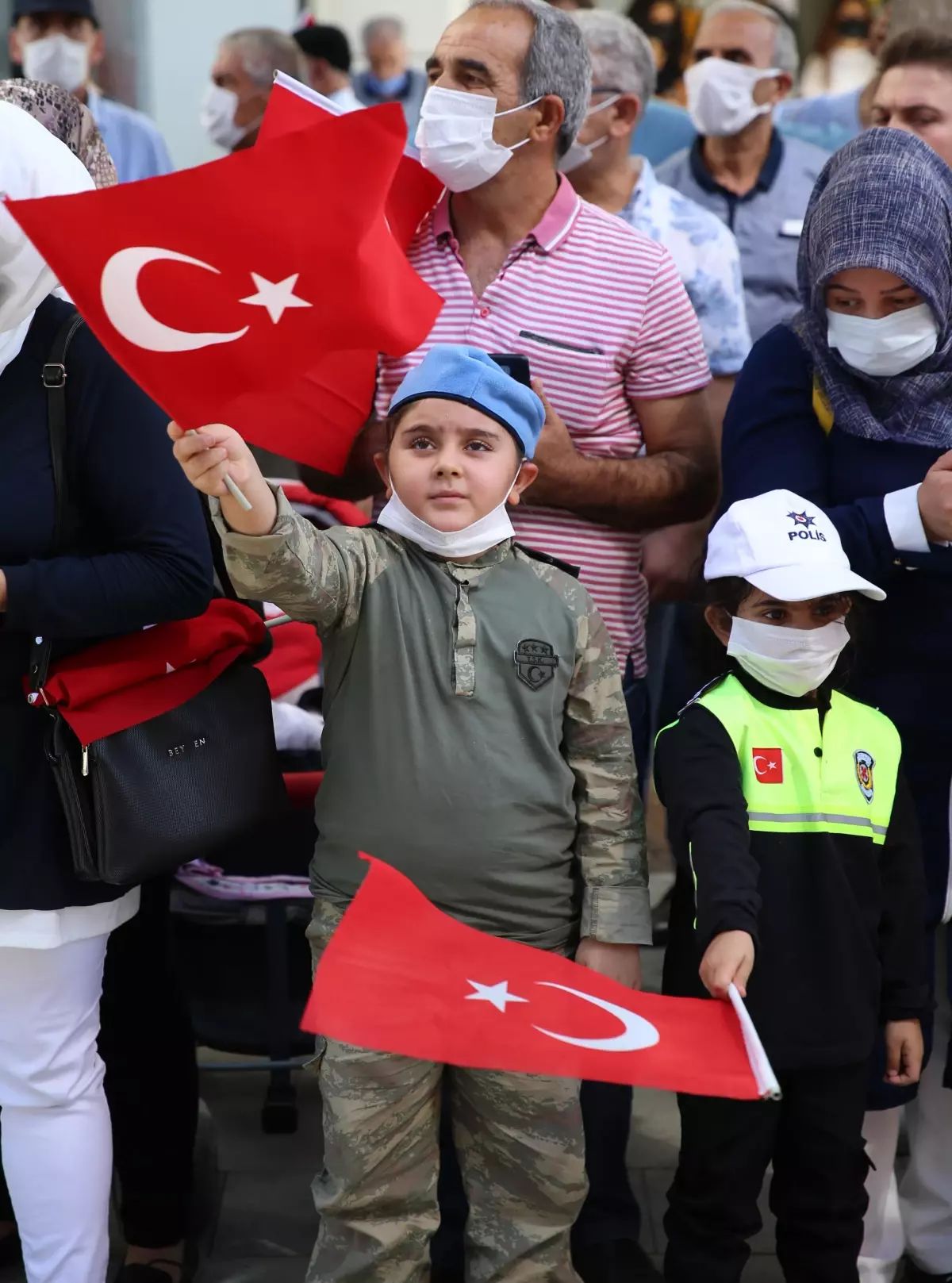 Taksim Meydanı\'nda 30 Ağustos Zafer Bayramı töreni düzenlendi