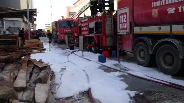 Son dakika haberi... Hatay'da mobilya atölyesinde yangın