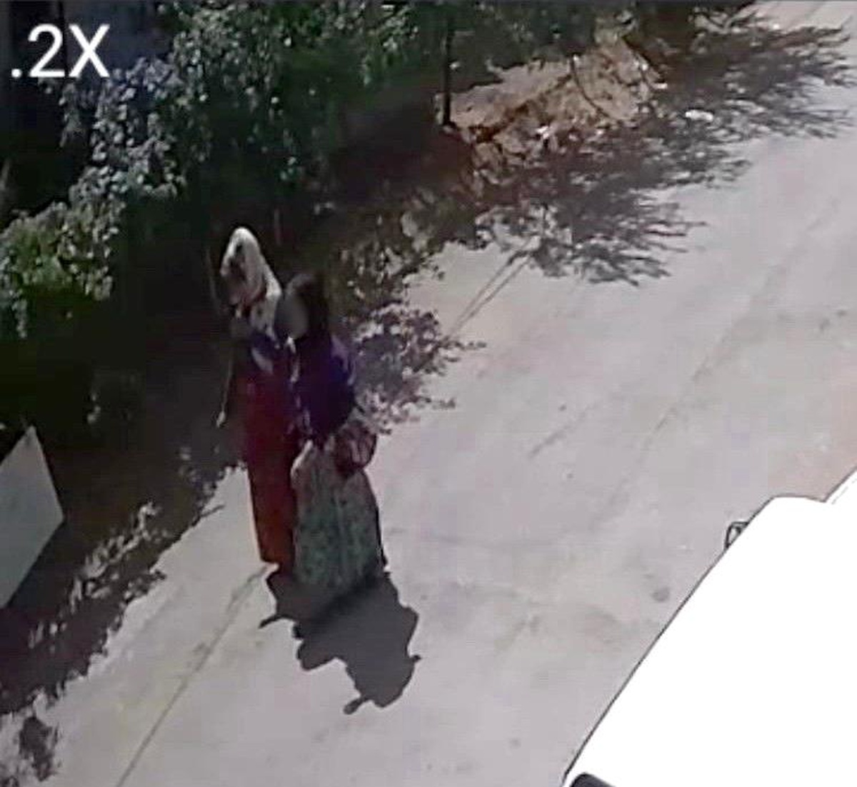 Misafirliğe gelen öğretmenin çantası çalındı