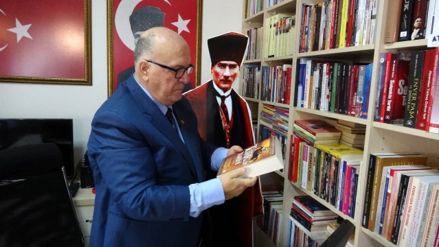 Noterlikten emekli oldu Atatürk Kütüphanesi kurdu