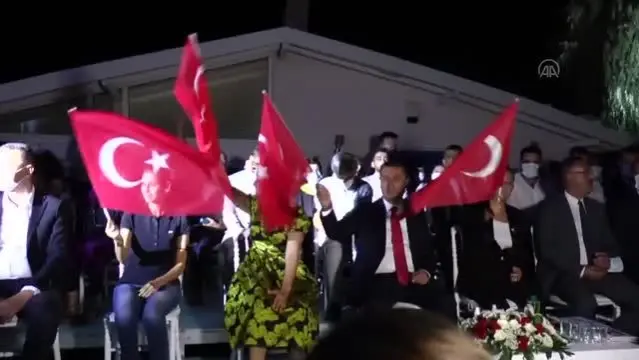 Sanatçı Mustafa Yıldızdoğan Gölbaşı'nda konser verdi