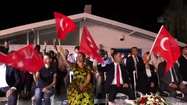 Sanatçı Mustafa Yıldızdoğan Gölbaşı'nda konser verdi