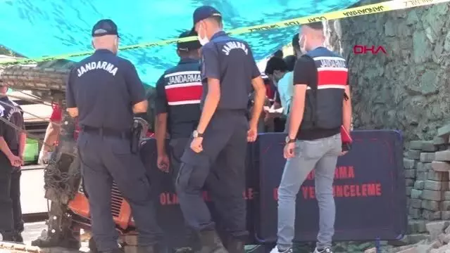 Şehit babası devrilen traktörün altında kalarak can verdi! Kızının feryadı yürekleri dağladı