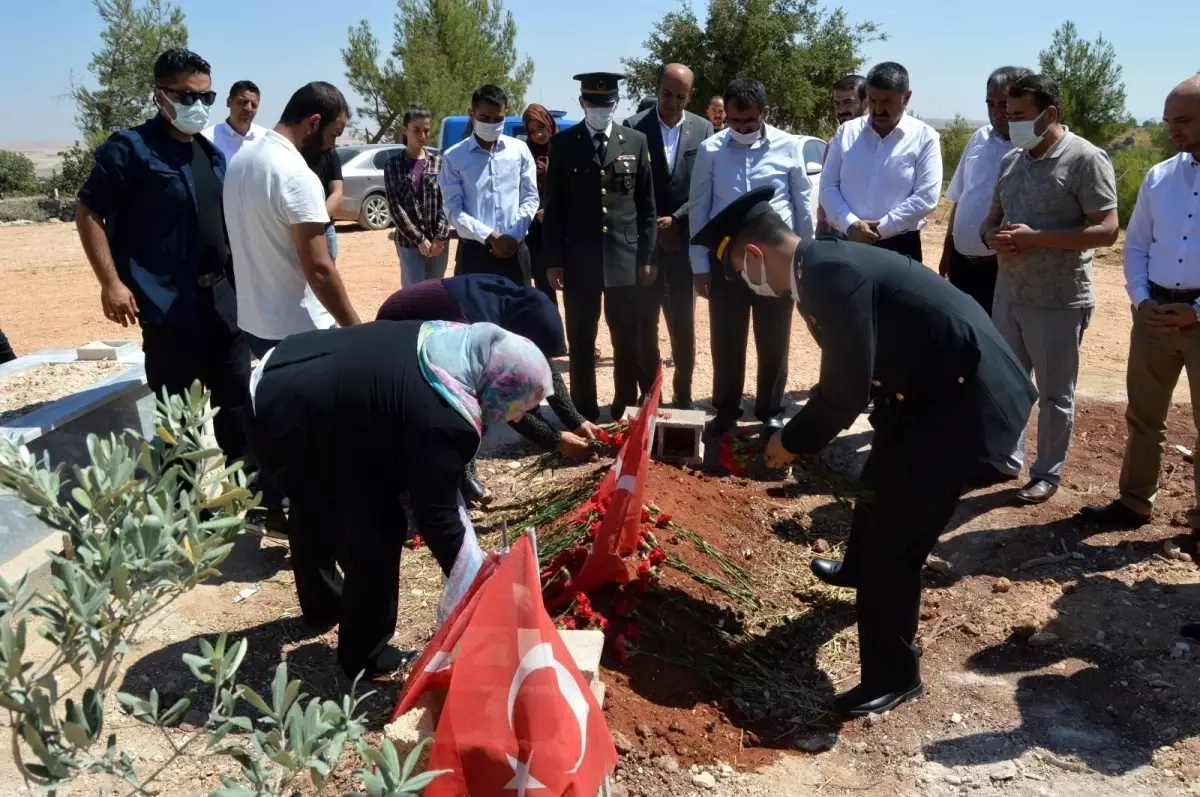 Şehit Hakan Bali mezarı başında anıldı