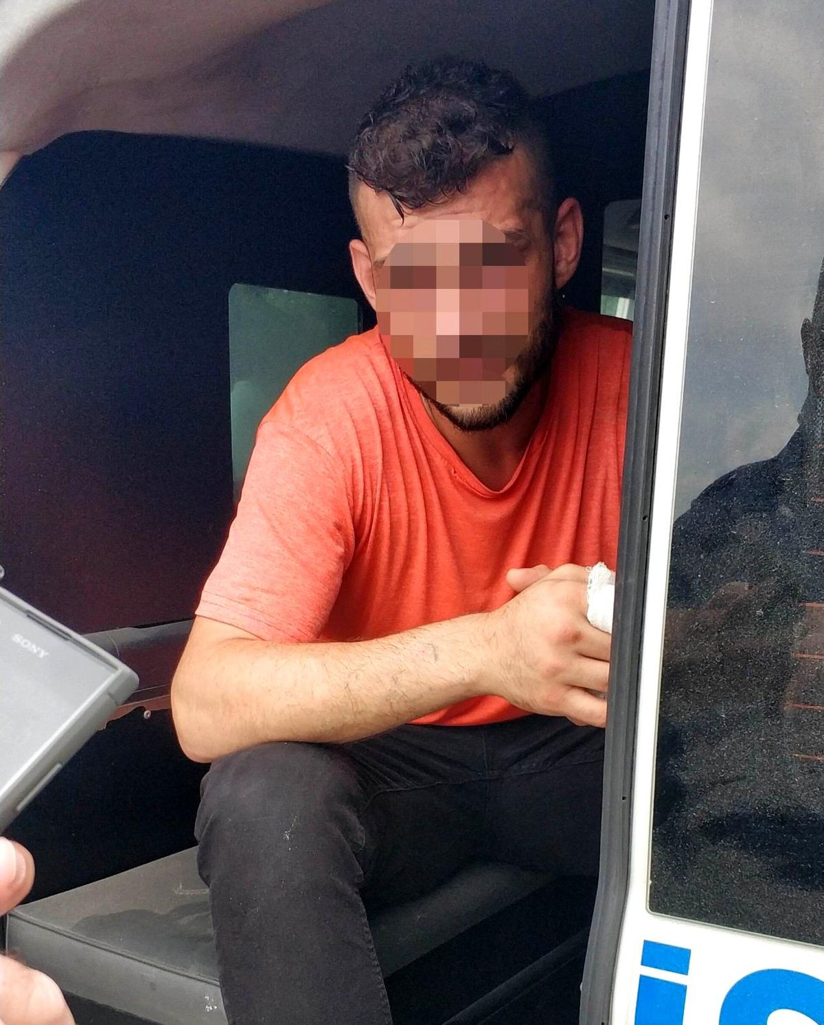 Tartıştığı annesini bıçakladı